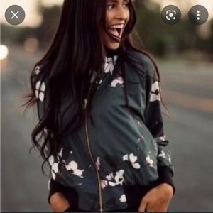 XS, Albion bomber zip up jacket in floral print.